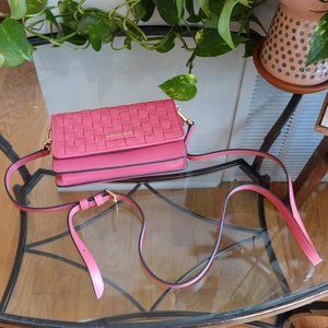 Michael Kors Crossbody Wallet